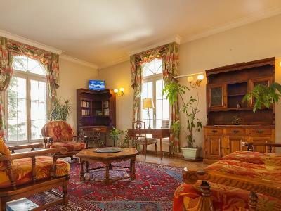 Continental Hotel 3*